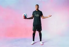 包含风云突变！巴黎圣日耳曼加时末段调整名单，NBA总决赛版图或变，压力陡增，轮换策略成焦点的词条