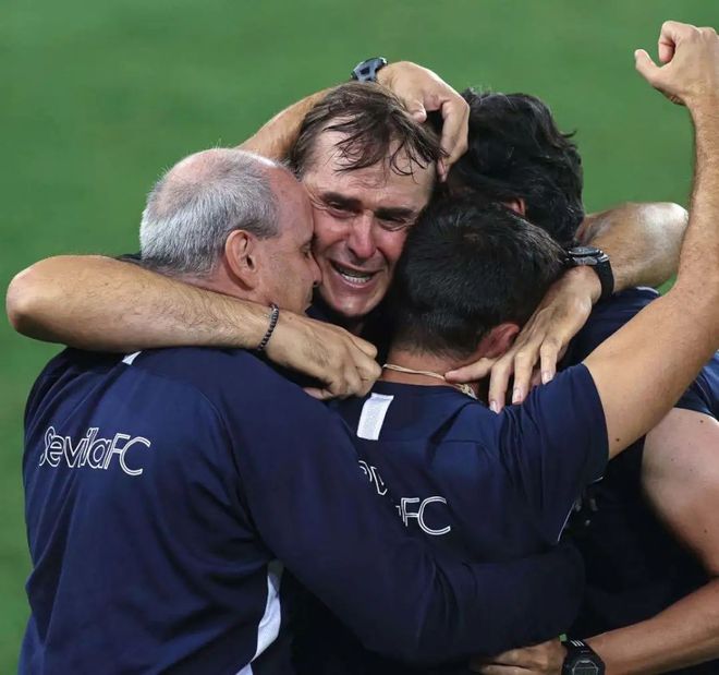 塞维利亚内部会议纪要流出——今晚造点机会；欧联使命明确；医务组通报恢复的简单介绍