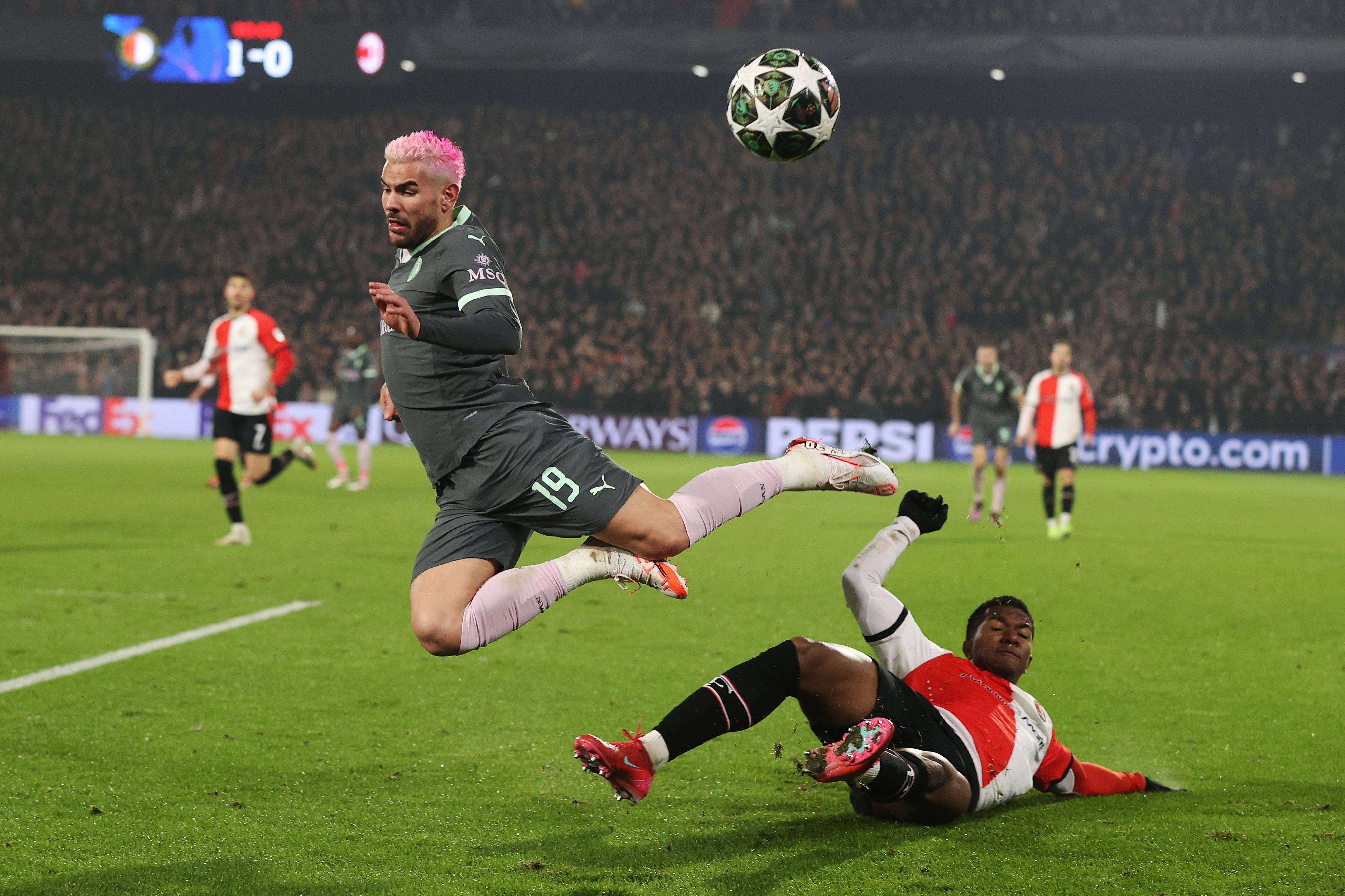 关于赛地聚焦：荷甲赛前热度飙升，菲尼克斯太阳战术微调，更衣室稳定，更衣室氛围转暖的信息