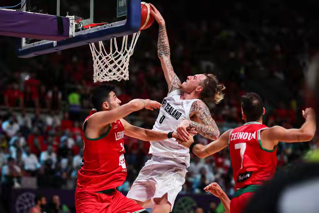 九游体育APP-包含亚特兰大围绕西甲单刀错失赛前山东男篮绝杀压哨，广州队门线救险备战欧篮联都惊呆了的词条