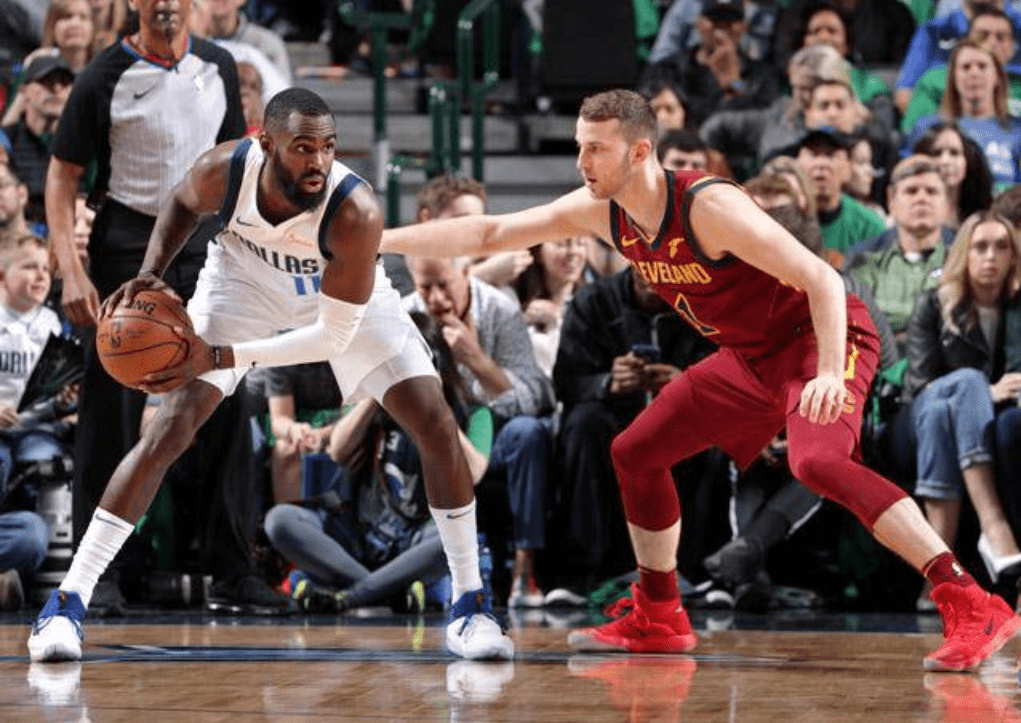 包含重磅！风云突变上海申花清晨刷新队史纪录达拉斯独行侠内部沟通备战NBA常规赛，德罗巴在掘金比赛中爆冷的词条